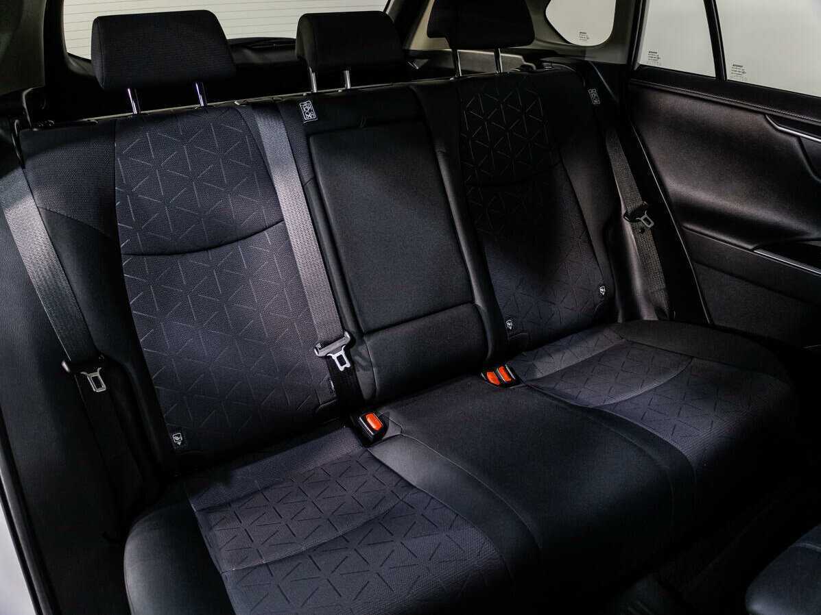 Купить Toyota RAV4, 2020, 63 125 км.. Фото: #8