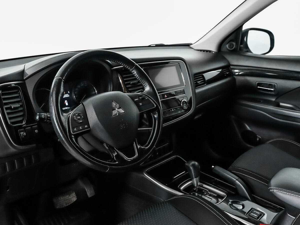 Купить Mitsubishi Outlander, 2020, 125 783 км.. Фото: #8
