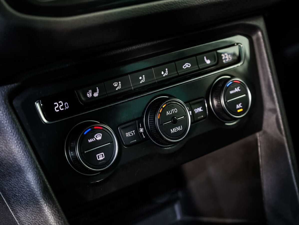 Купить Volkswagen Tiguan, 2019, 65 669 км.. Фото: #13