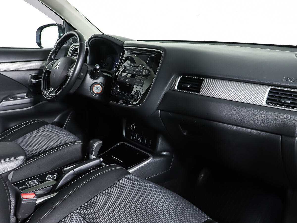 Купить Mitsubishi Outlander, 2018, 71 629 км.. Фото: #8