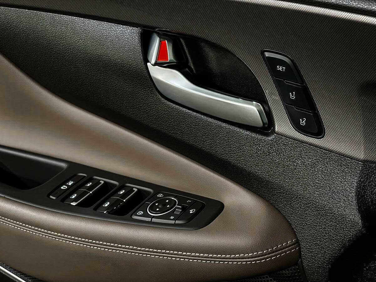 Купить Hyundai Santa Fe, 2018, 80 112 км.. Фото: #15