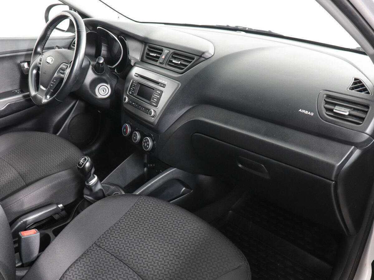 Купить Kia Rio, 2016, 81 158 км.. Фото: #9