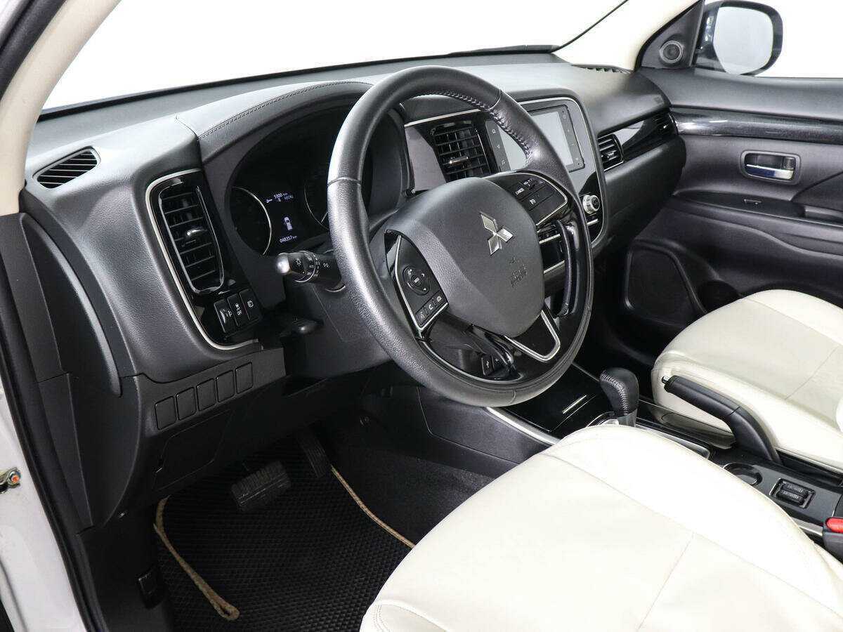 Купить Mitsubishi Outlander, 2021, 48 353 км.. Фото: #8