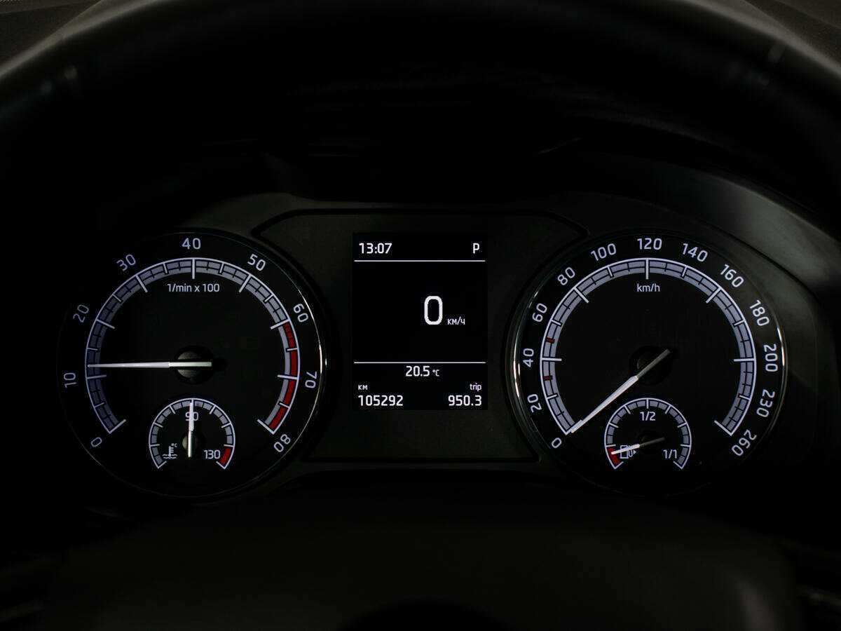 Купить Skoda Karoq, 2020, 105 271 км.. Фото: #9