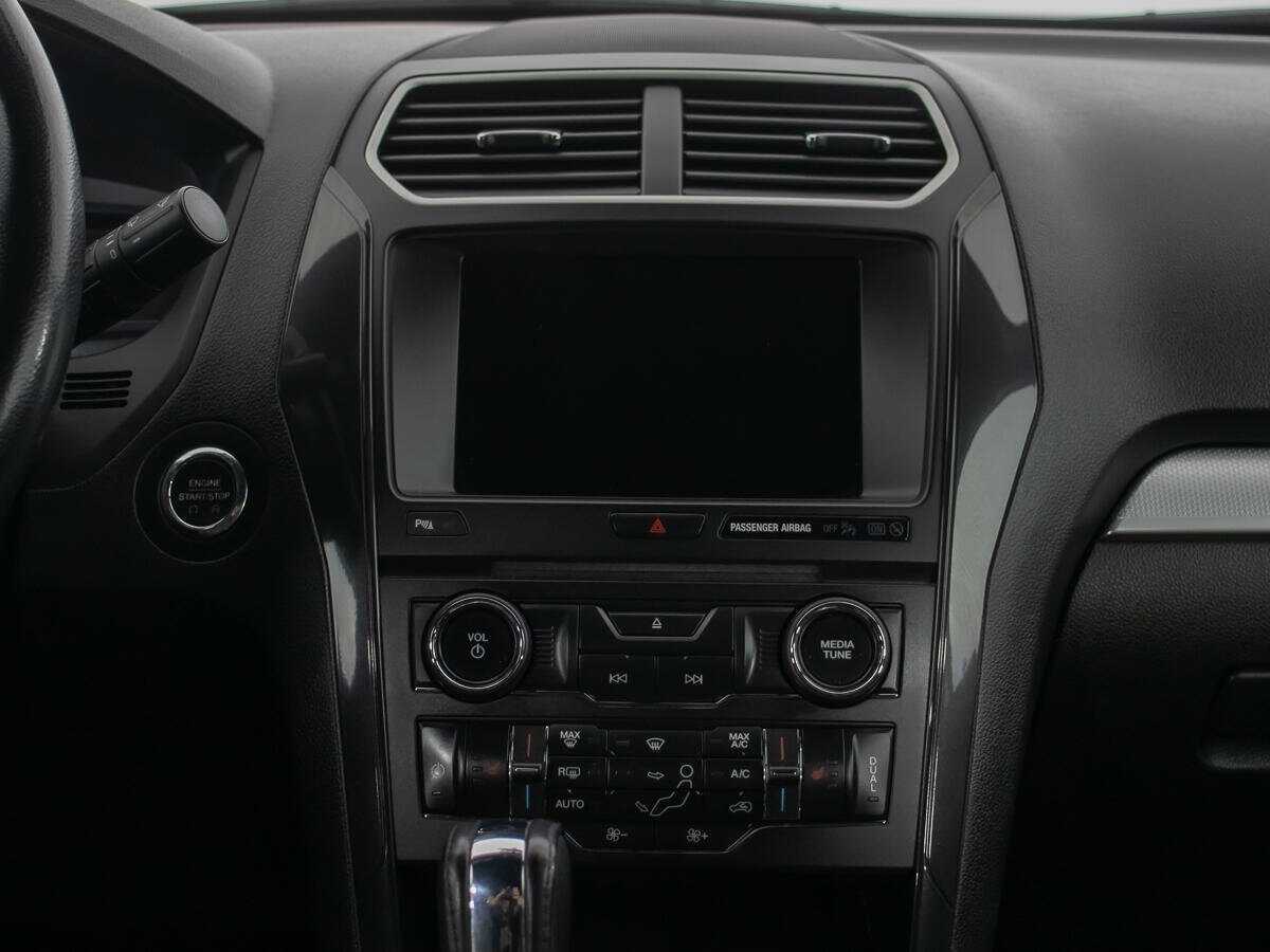Купить Ford Explorer, 2017, 89 000 км.. Фото: #17