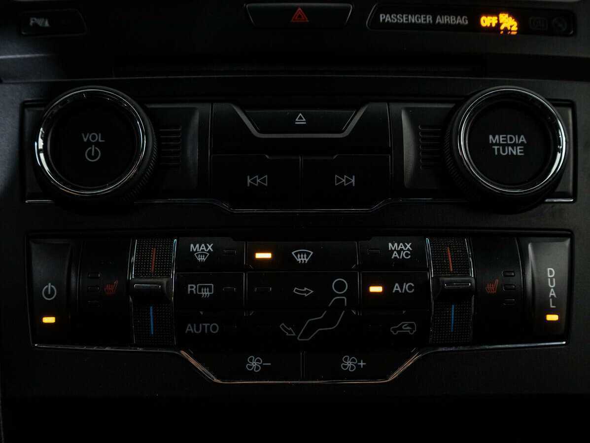 Купить Ford Explorer, 2016, 265 349 км.. Фото: #12