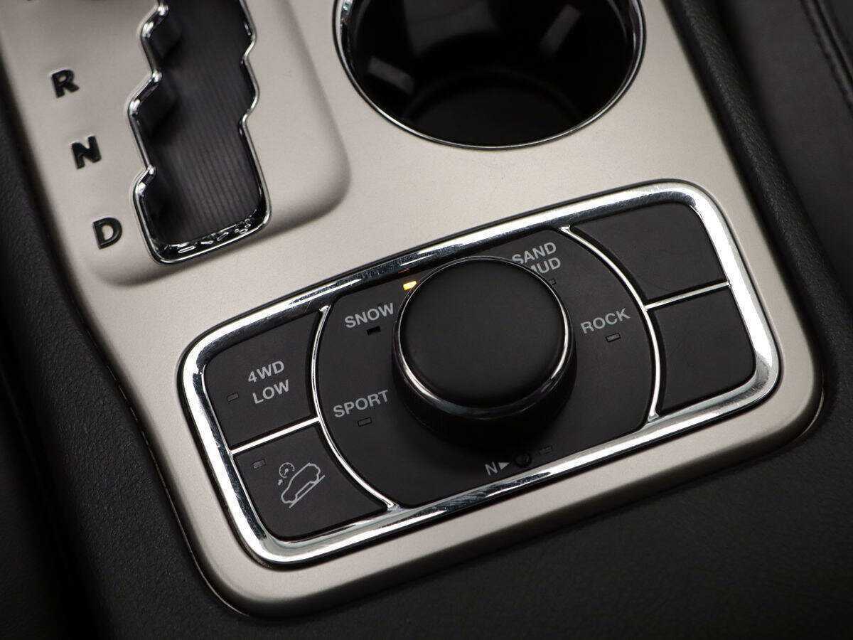 Купить Jeep Grand Cherokee, 2012, 225 500 км.. Фото: #12