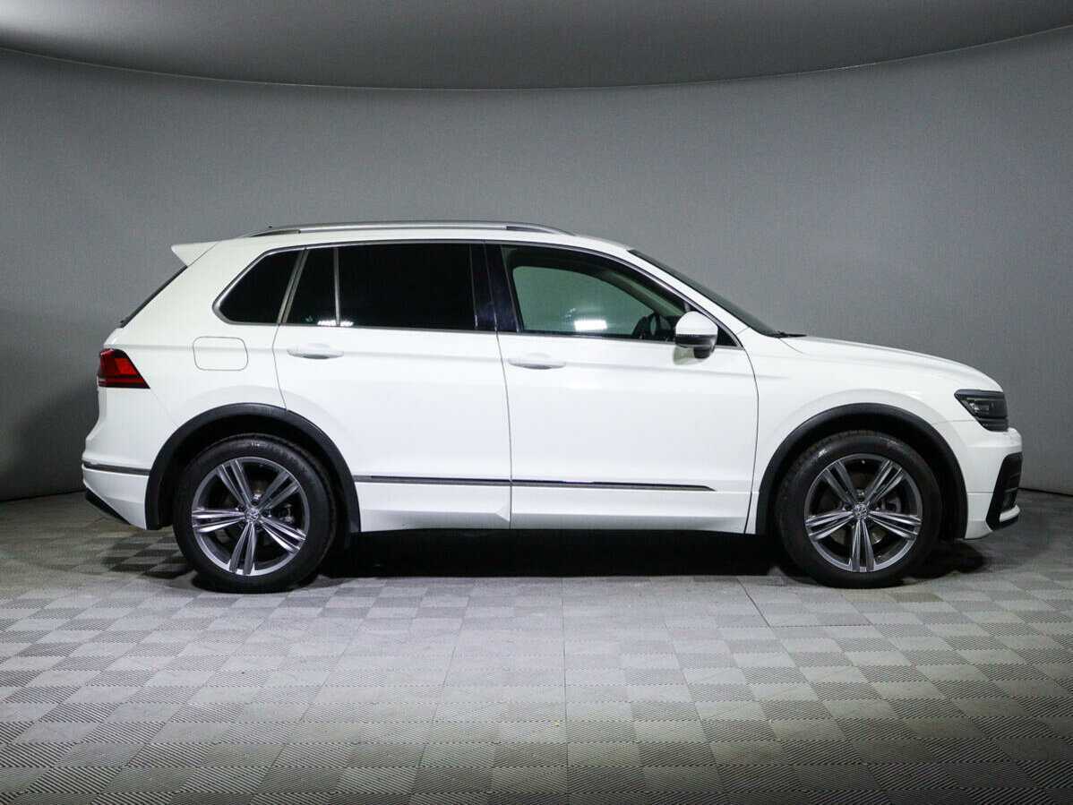 Купить Volkswagen Tiguan, 2019, 107 257 км.. Фото: #3
