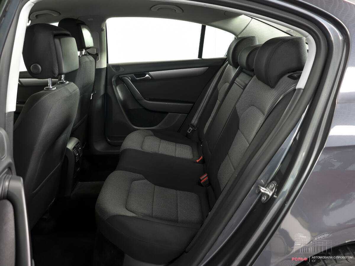 Купить Volkswagen Passat, 2012, 162 581 км.. Фото: #8