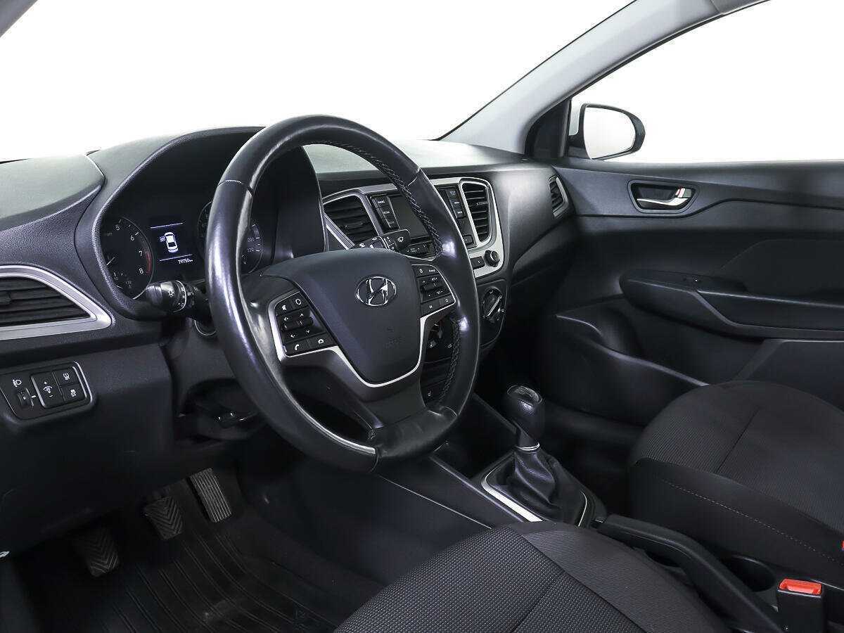 Купить Hyundai Solaris, 2019, 79 749 км.. Фото: #12
