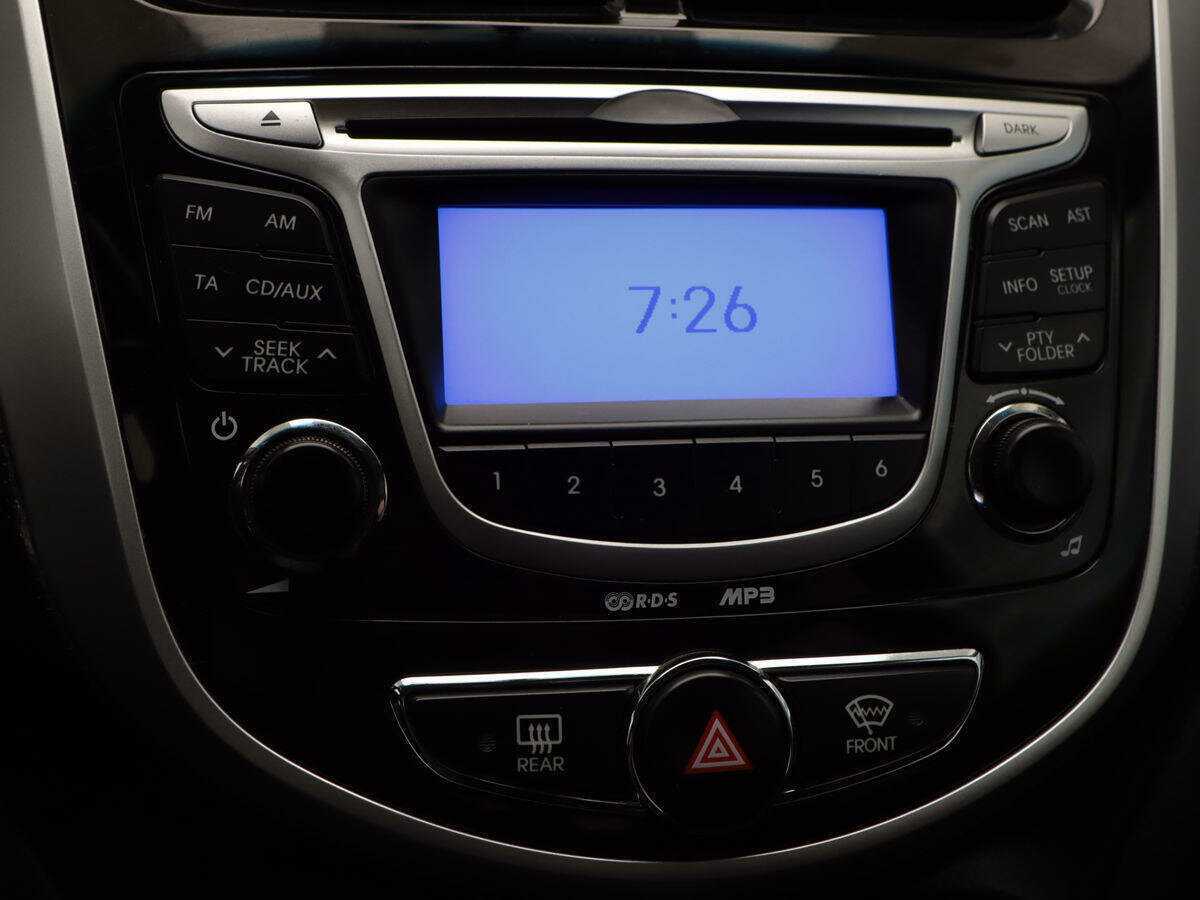 Купить Hyundai Solaris, 2013, 115 978 км.. Фото: #15