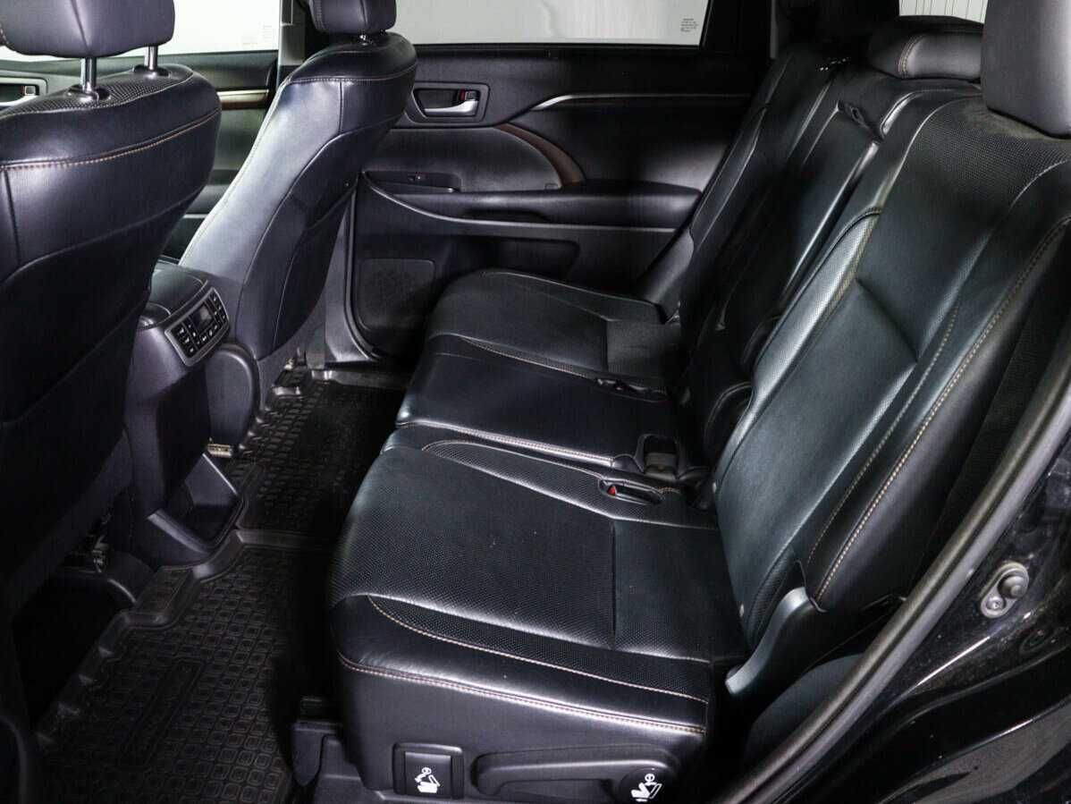 Купить Toyota Highlander, 2014, 130 300 км.. Фото: #9