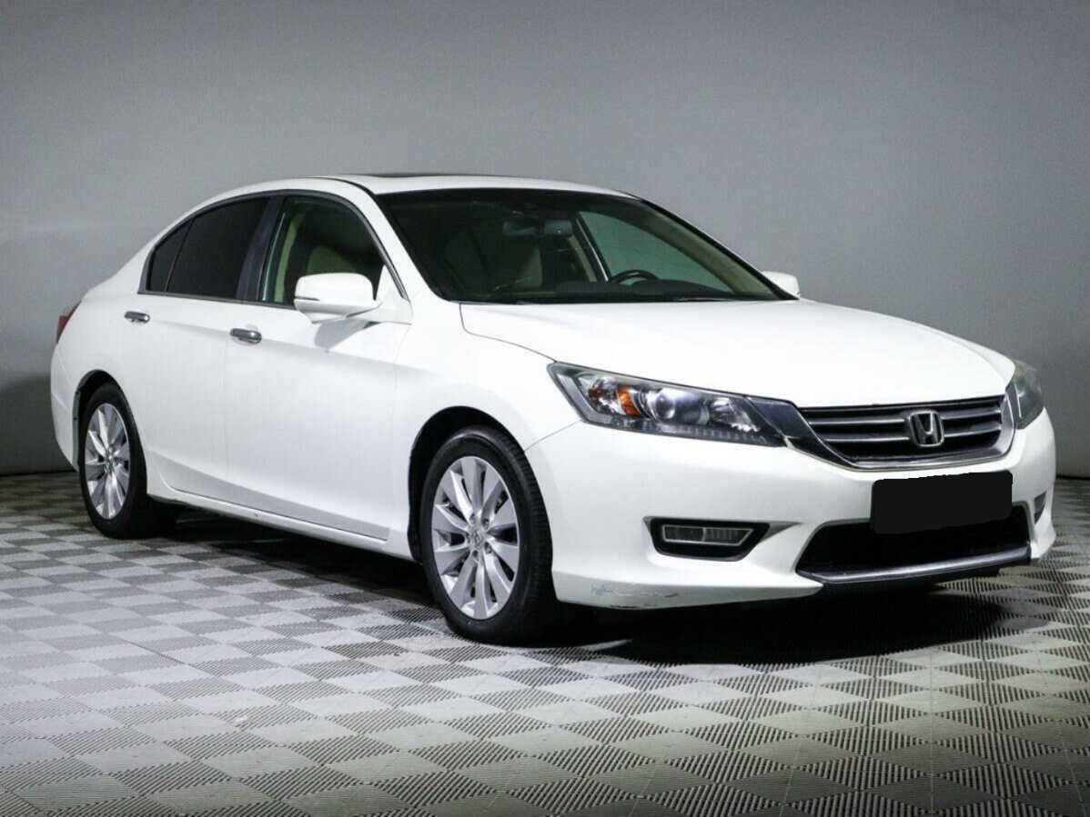 Купить Honda Accord, 2012, 78 435 км.. Фото: #2