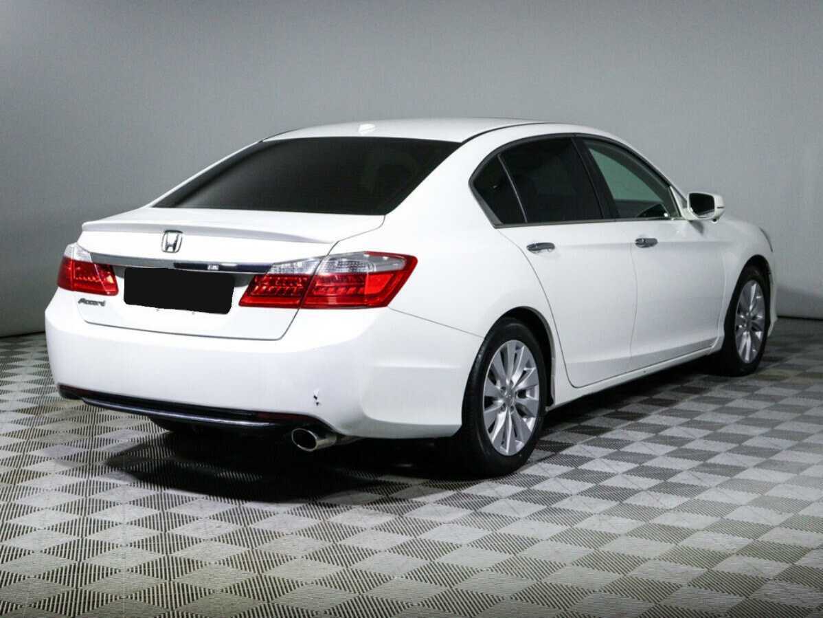 Купить Honda Accord, 2012, 78 435 км.. Фото: #4