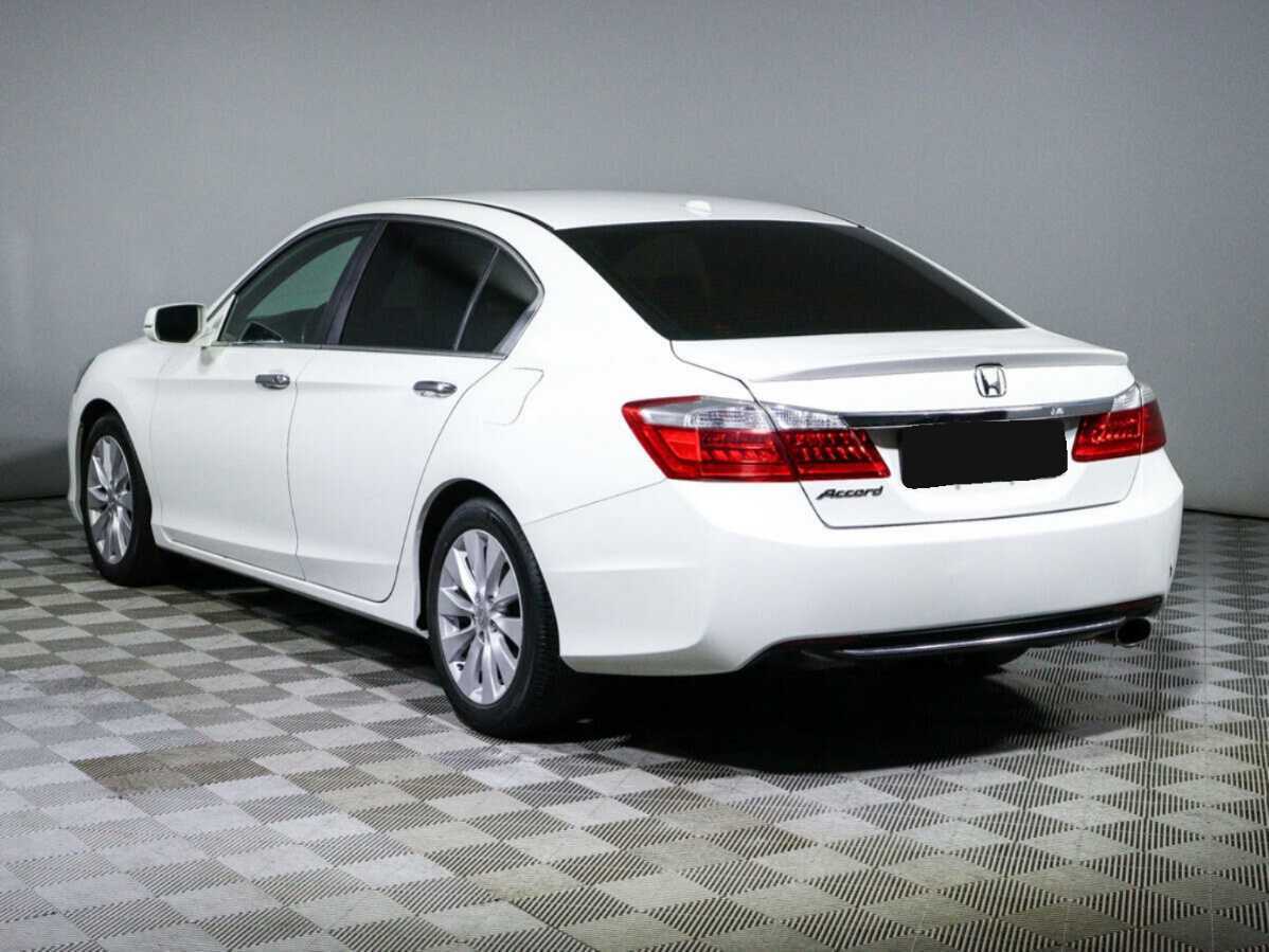 Купить Honda Accord, 2012, 78 435 км.. Фото: #5