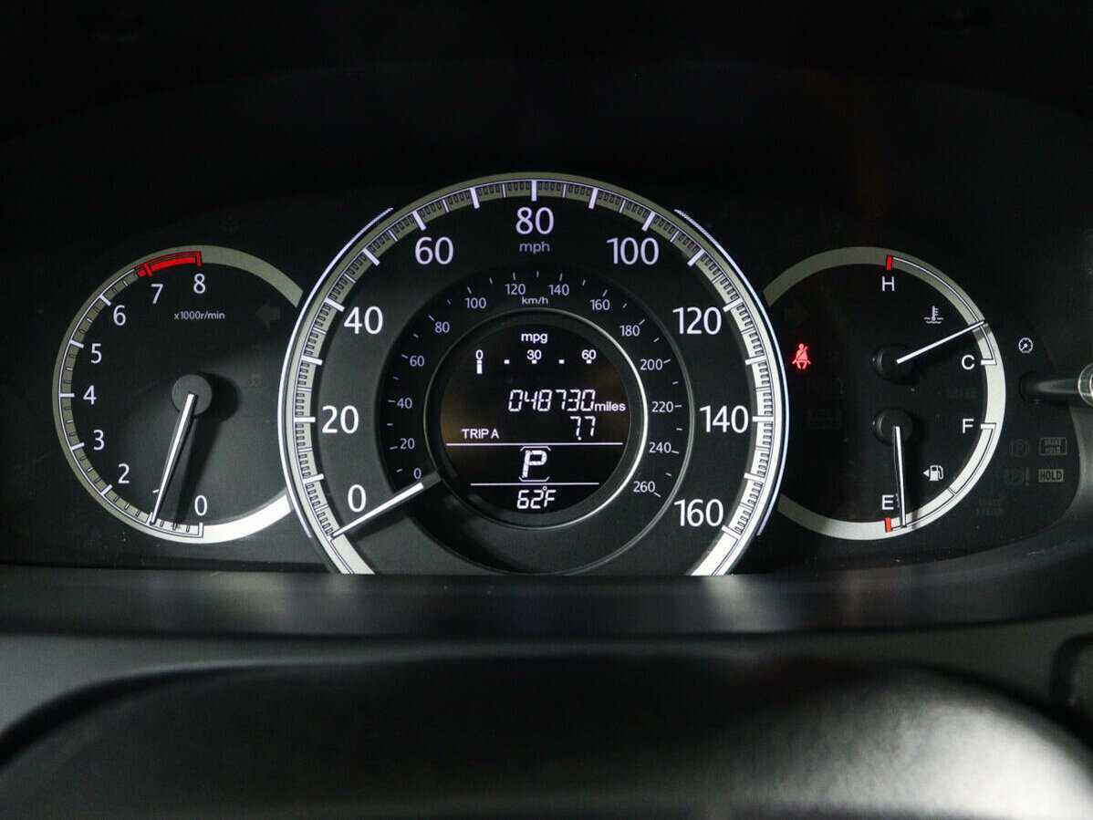 Купить Honda Accord, 2012, 78 435 км.. Фото: #9