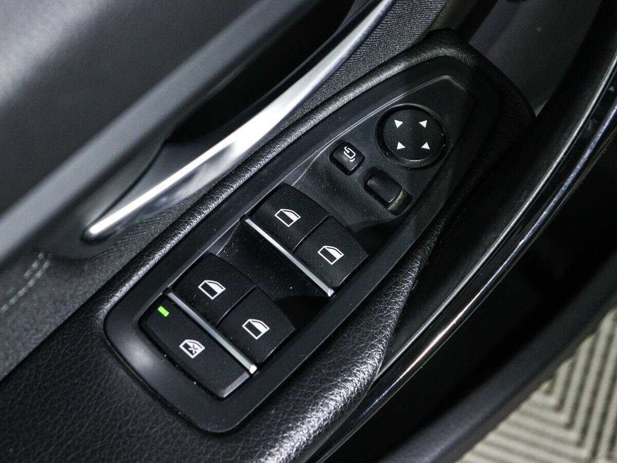 Купить BMW 3 серии, 2017, 78 689 км.. Фото: #11