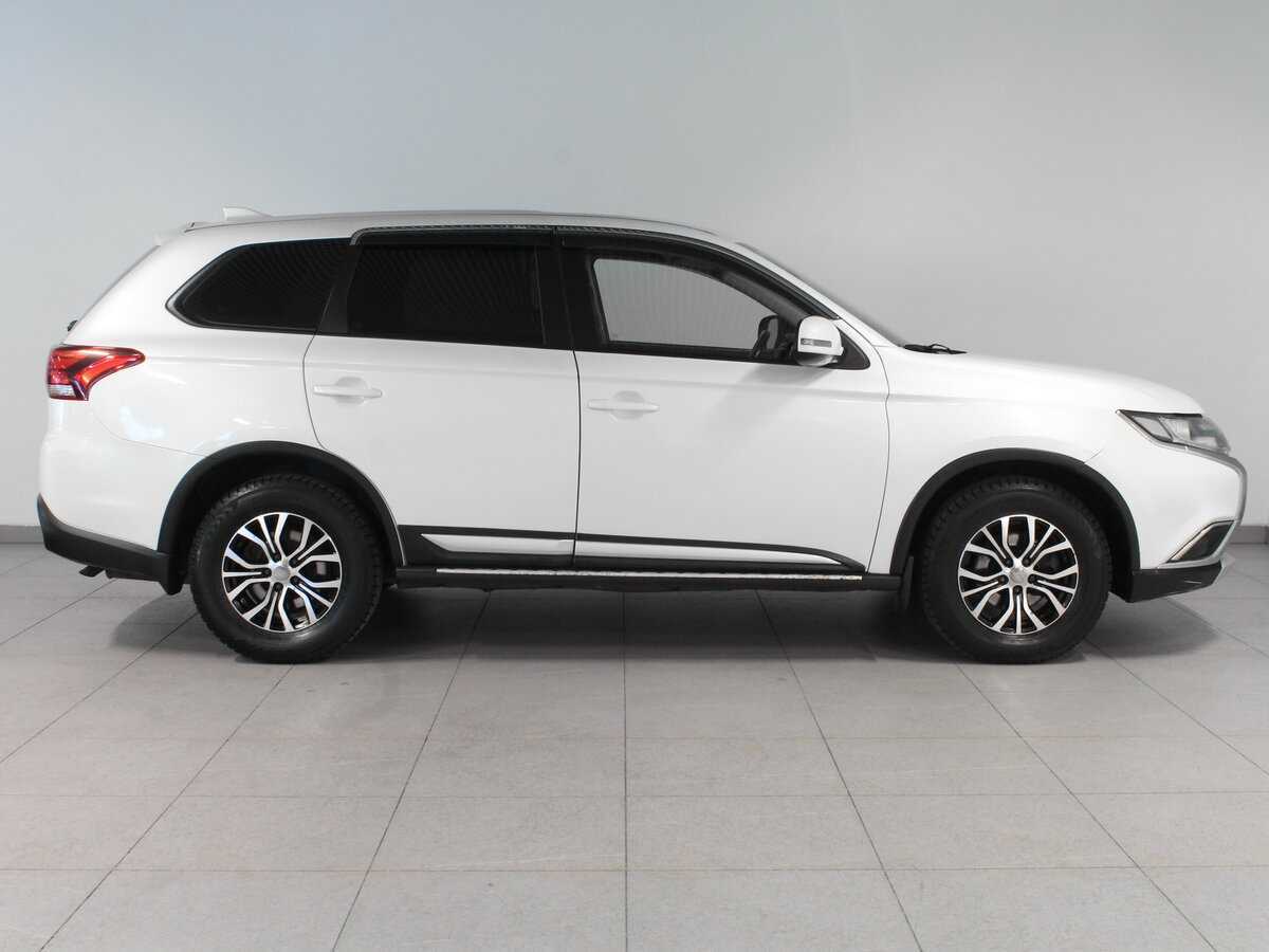 Купить Mitsubishi Outlander, 2017, 129 844 км.. Фото: #3