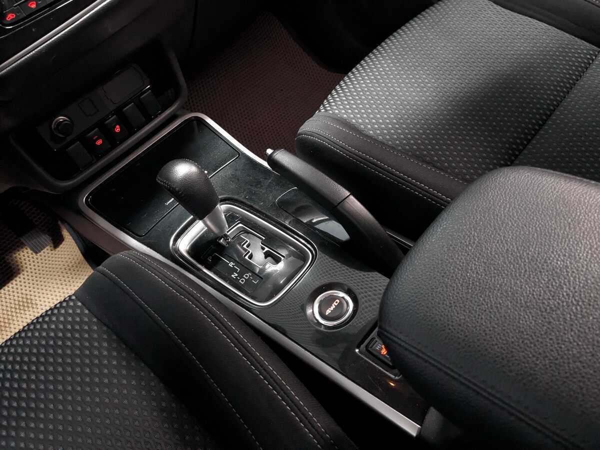 Купить Mitsubishi Outlander, 2017, 129 844 км.. Фото: #14
