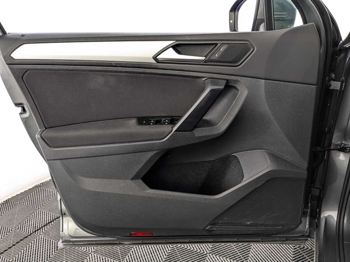 Купить Volkswagen Tiguan, 2021, 42 944 км.. Фото: #14