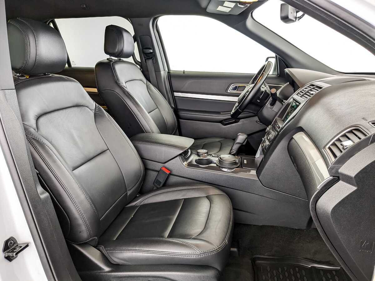 Купить Ford Explorer, 2017, 92 976 км.. Фото: #19