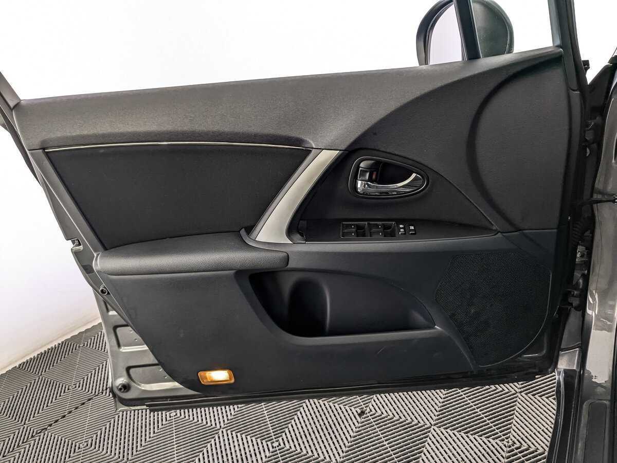 Купить Toyota Avensis, 2012, 87 994 км.. Фото: #14