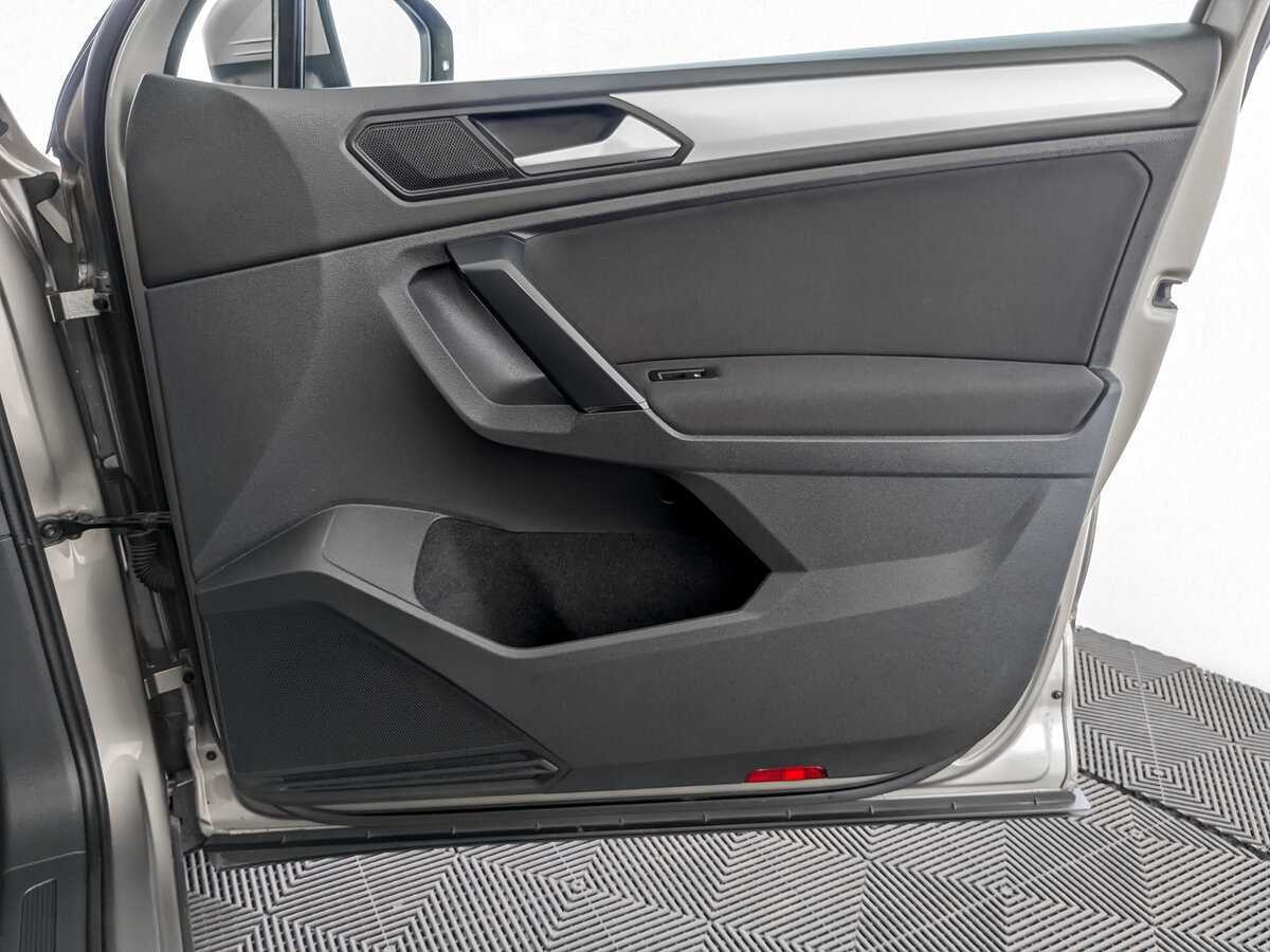 Купить Volkswagen Tiguan, 2020, 63 000 км.. Фото: #19
