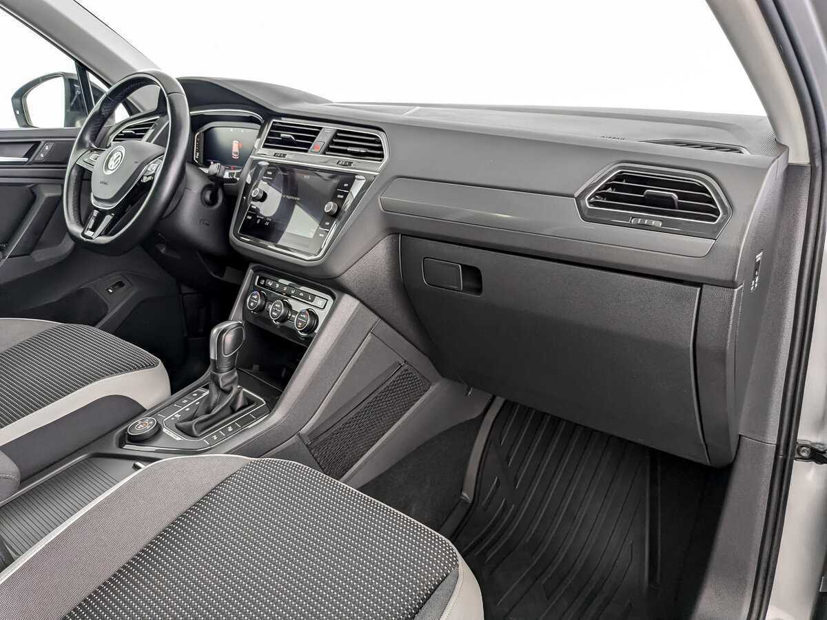 Купить Volkswagen Tiguan, 2020, 90 833 км.. Фото: #8