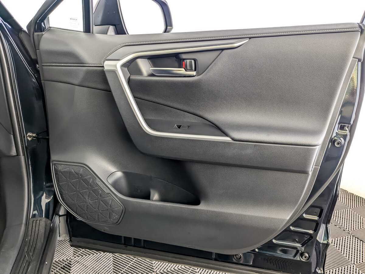 Купить Toyota RAV4, 2020, 108 000 км.. Фото: #8