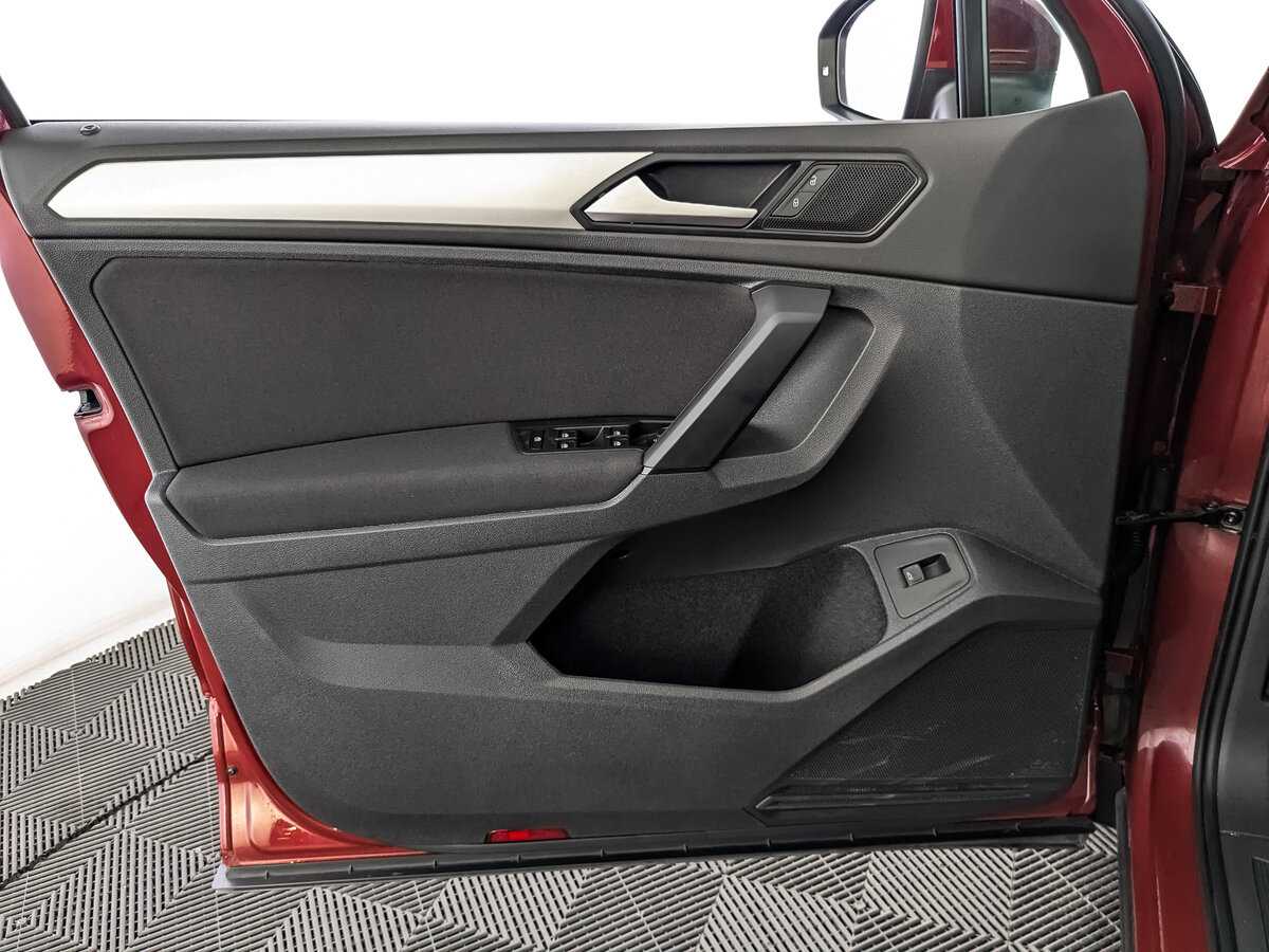 Купить Volkswagen Tiguan, 2020, 42 744 км.. Фото: #14