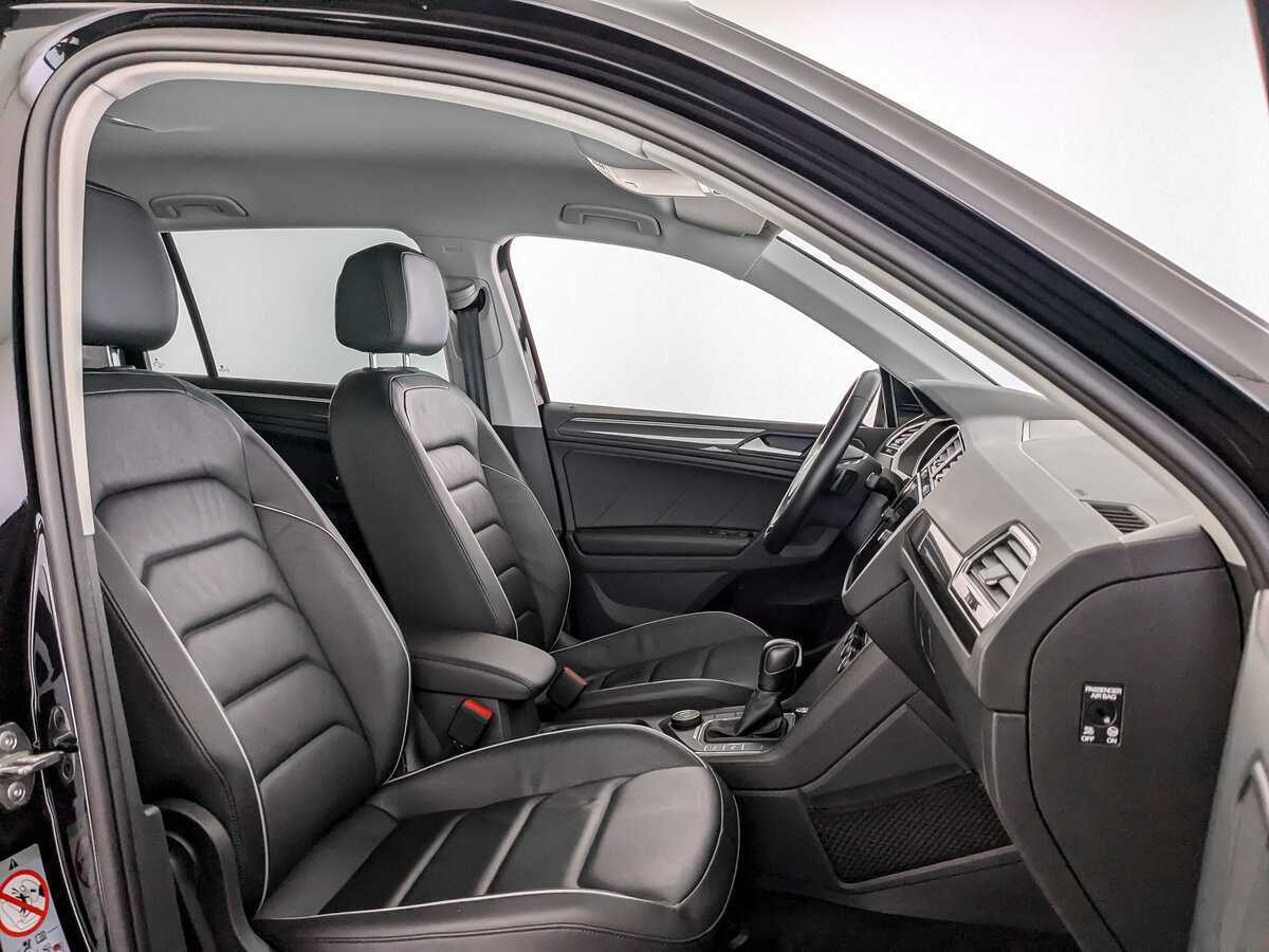Купить Volkswagen Tiguan, 2020, 36 930 км.. Фото: #19