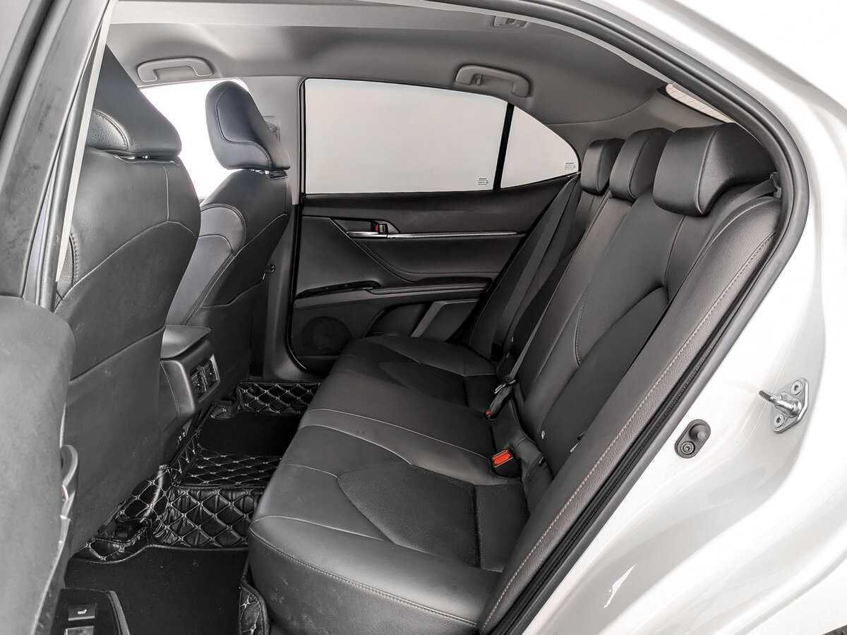 Купить Toyota Camry, 2021, 68 105 км.. Фото: #9