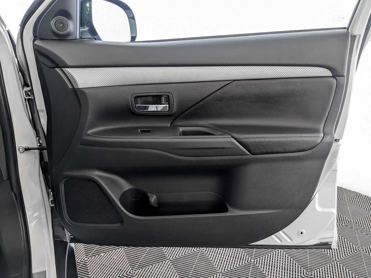 Купить Mitsubishi Outlander, 2014, 43 507 км.. Фото: #20