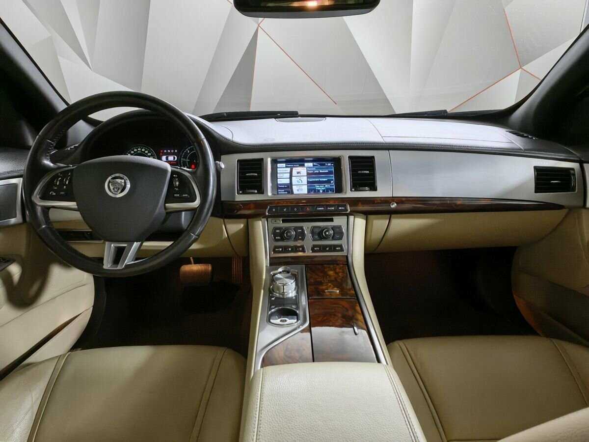 Купить Jaguar XF, 2013, 142 018 км.. Фото: #9