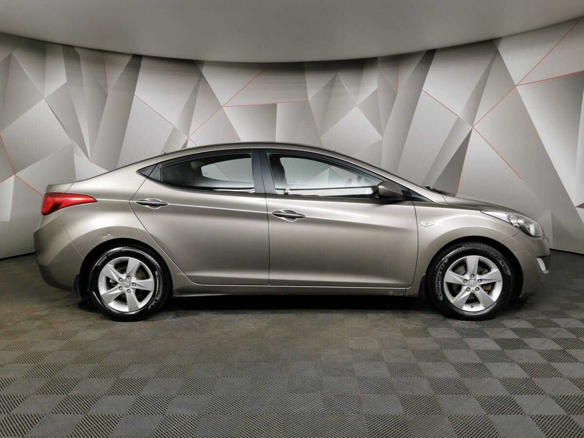 Купить Hyundai Elantra, 2012, 167 801 км.. Фото: #5