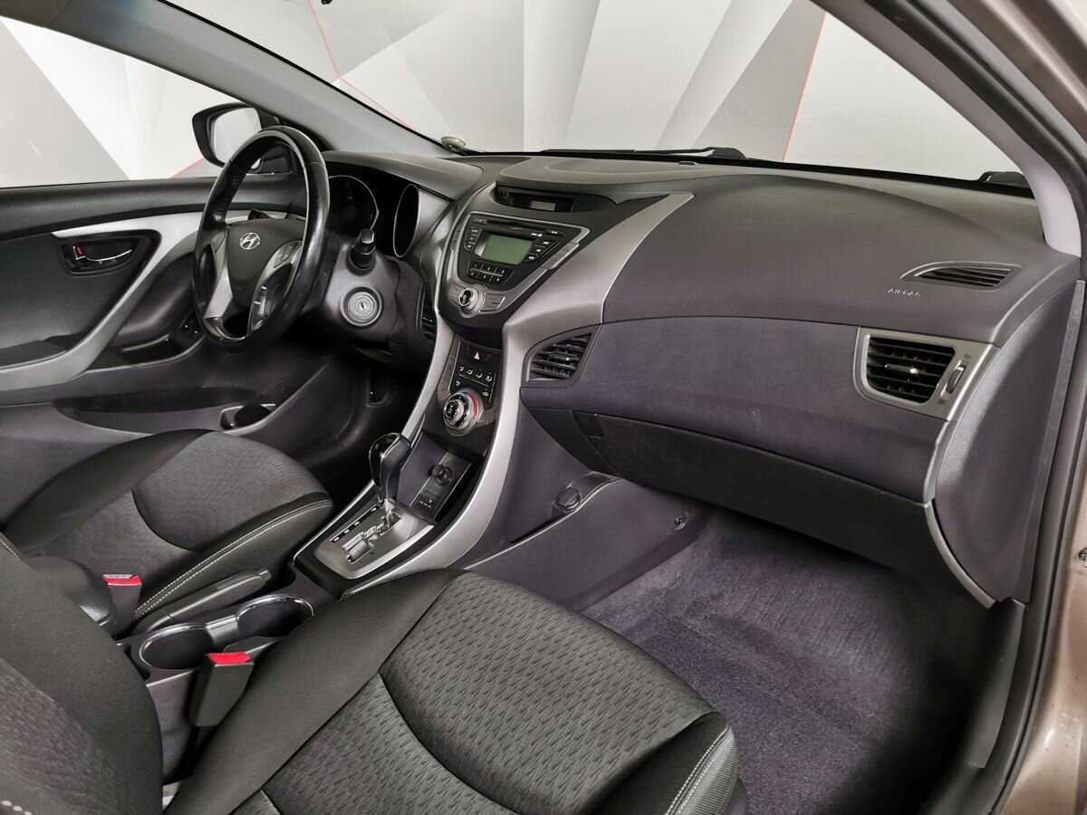 Купить Hyundai Elantra, 2012, 167 801 км.. Фото: #8