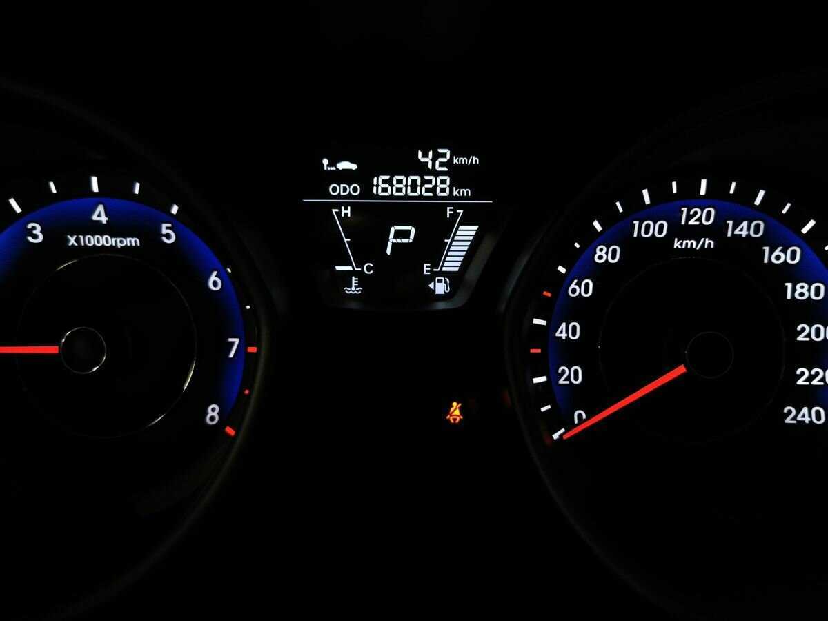 Купить Hyundai Elantra, 2012, 167 801 км.. Фото: #15