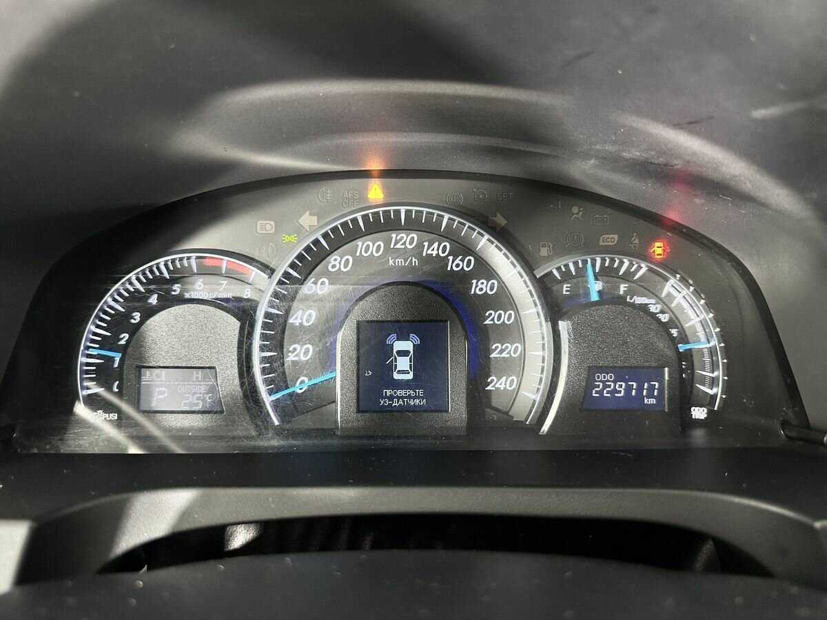 Купить Toyota Camry, 2014, 229 572 км.. Фото: #11