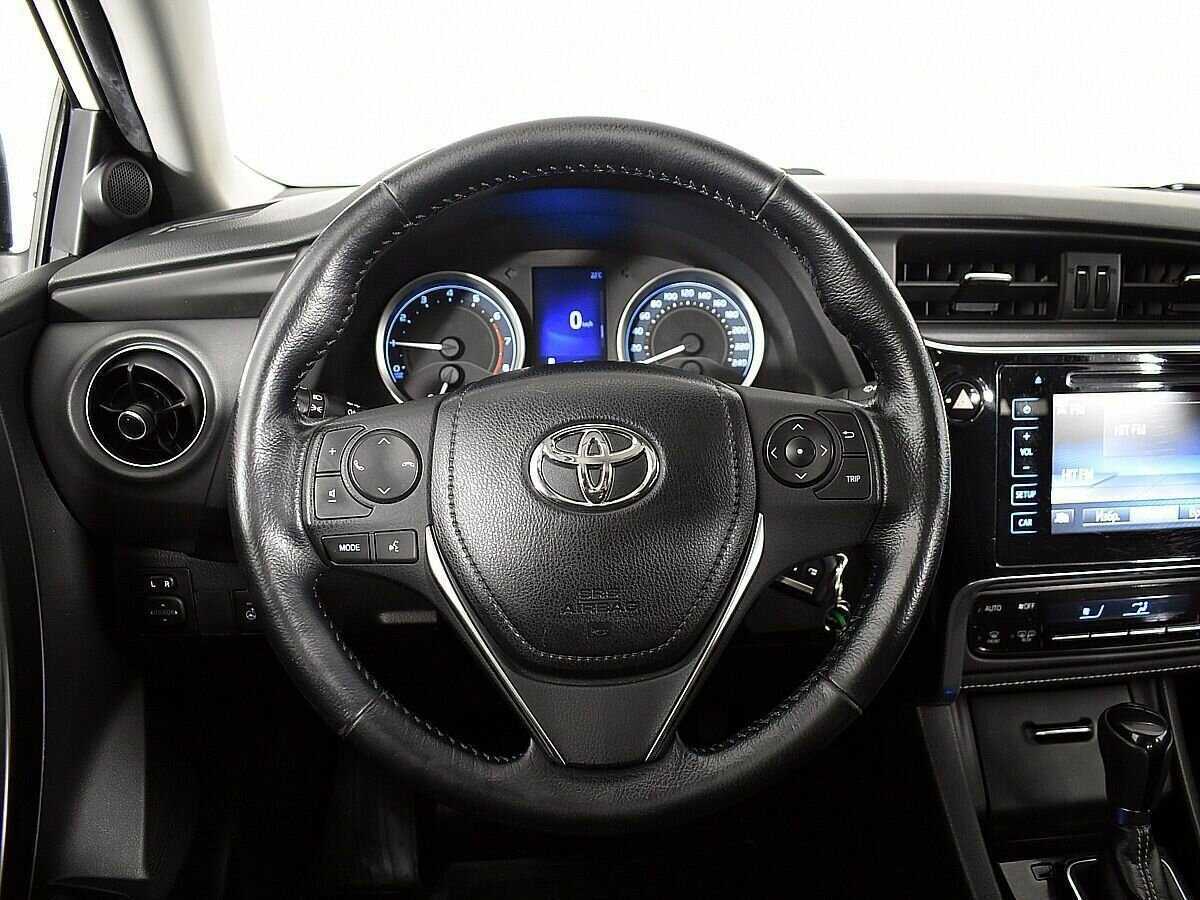 Купить Toyota Corolla, 2017, 89 854 км.. Фото: #10