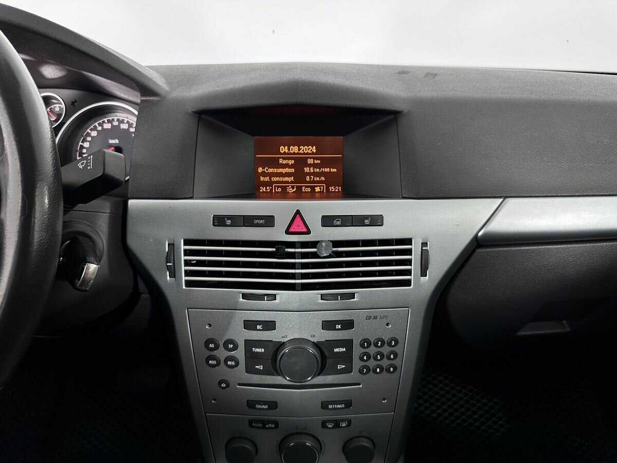 Купить Opel Astra, 2014, 233 985 км.. Фото: #9