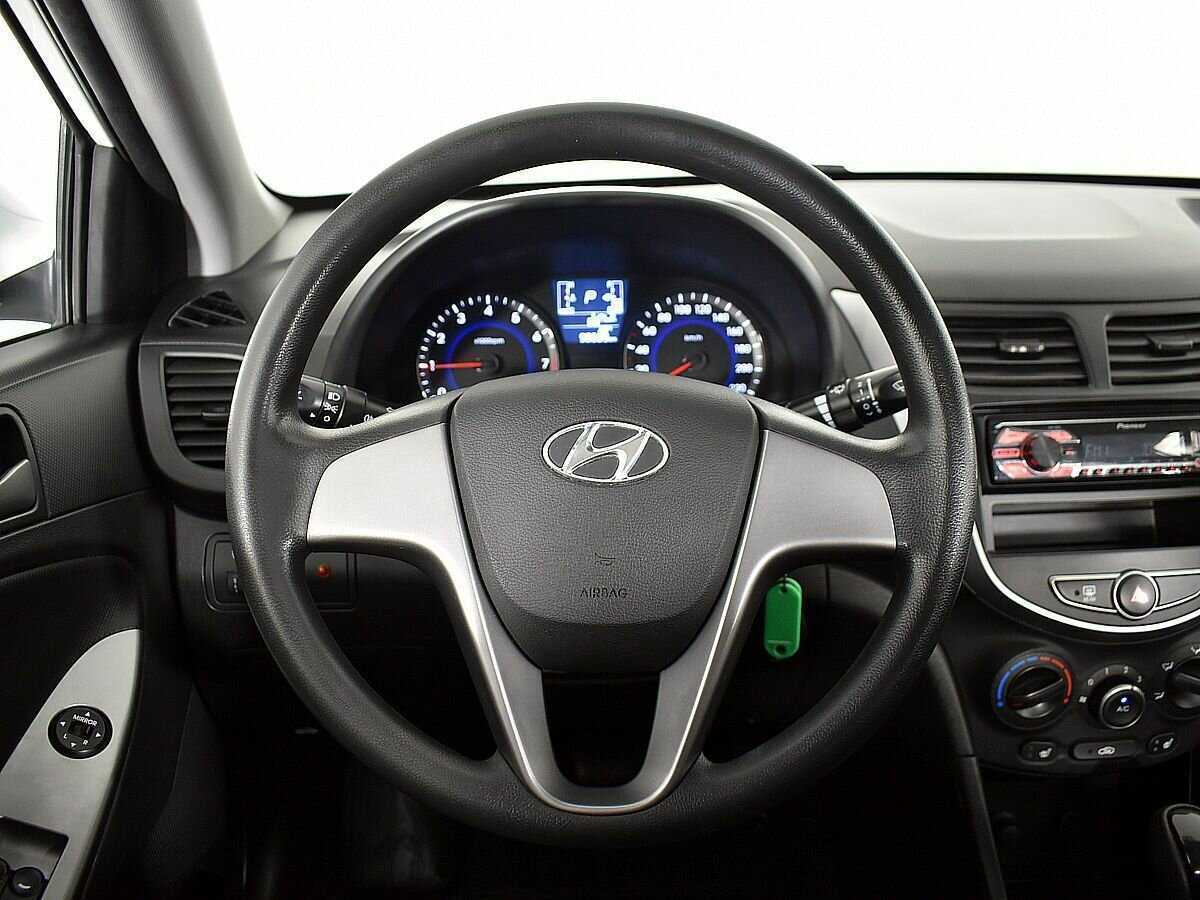 Купить Hyundai Solaris, 2014, 98 668 км.. Фото: #10