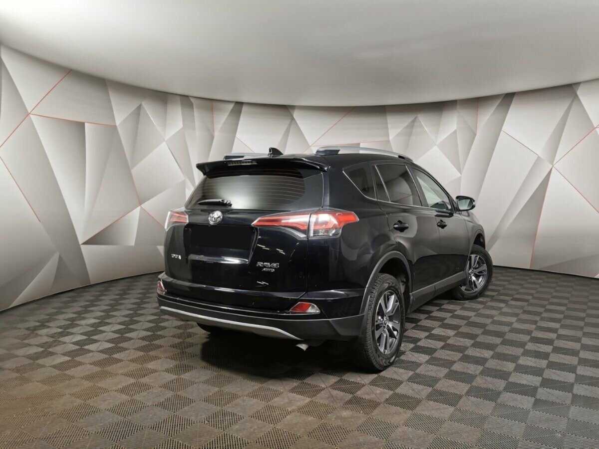Купить Toyota RAV4, 2018, 133 788 км.. Фото: #1