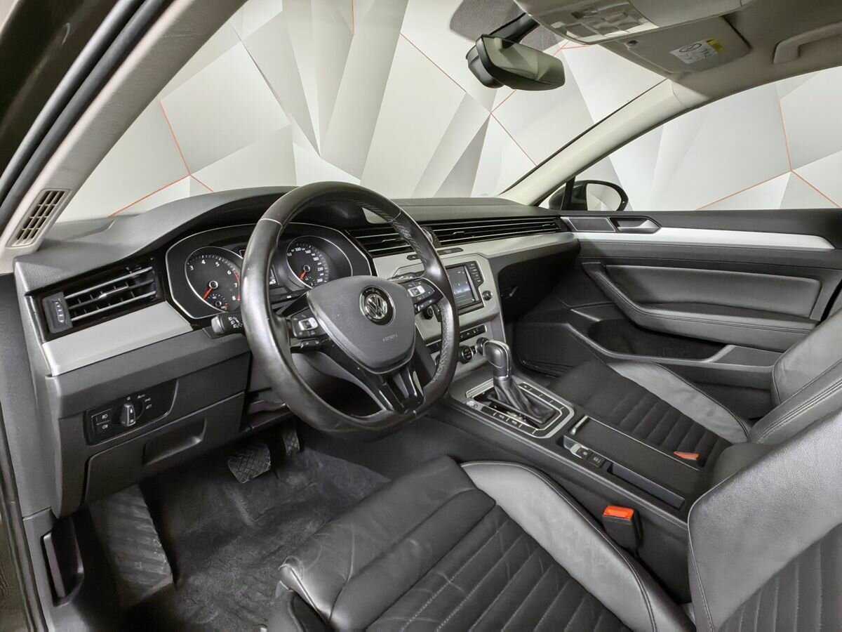 Купить Volkswagen Passat, 2017, 50 341 км.. Фото: #13