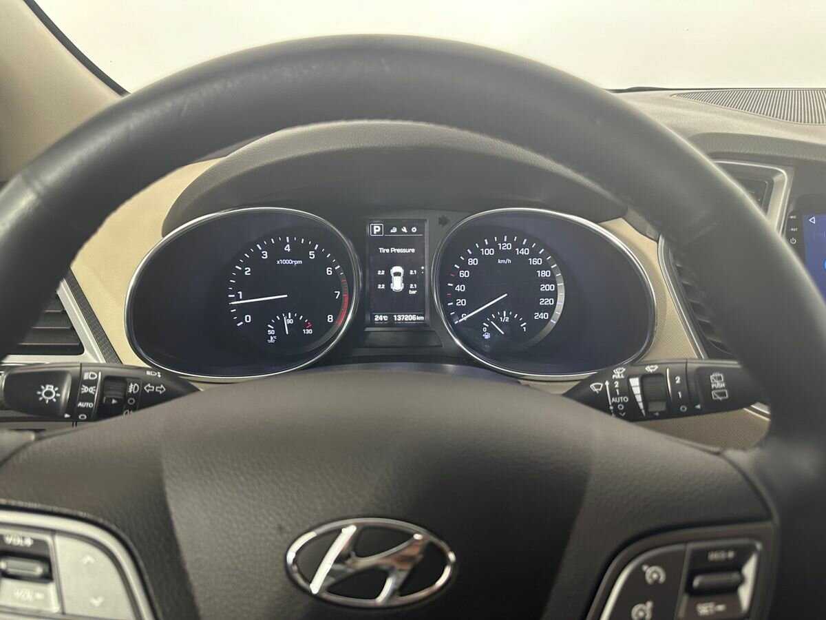 Купить Hyundai Santa Fe, 2017, 137 300 км.. Фото: #10