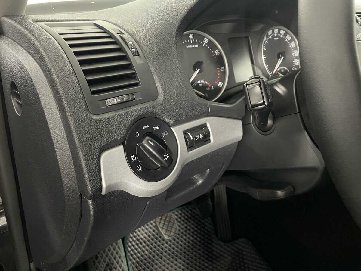 Купить Skoda Octavia, 2012, 196 814 км.. Фото: #8