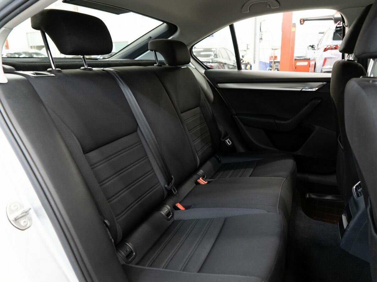 Купить Skoda Octavia, 2017, 119 300 км.. Фото: #7
