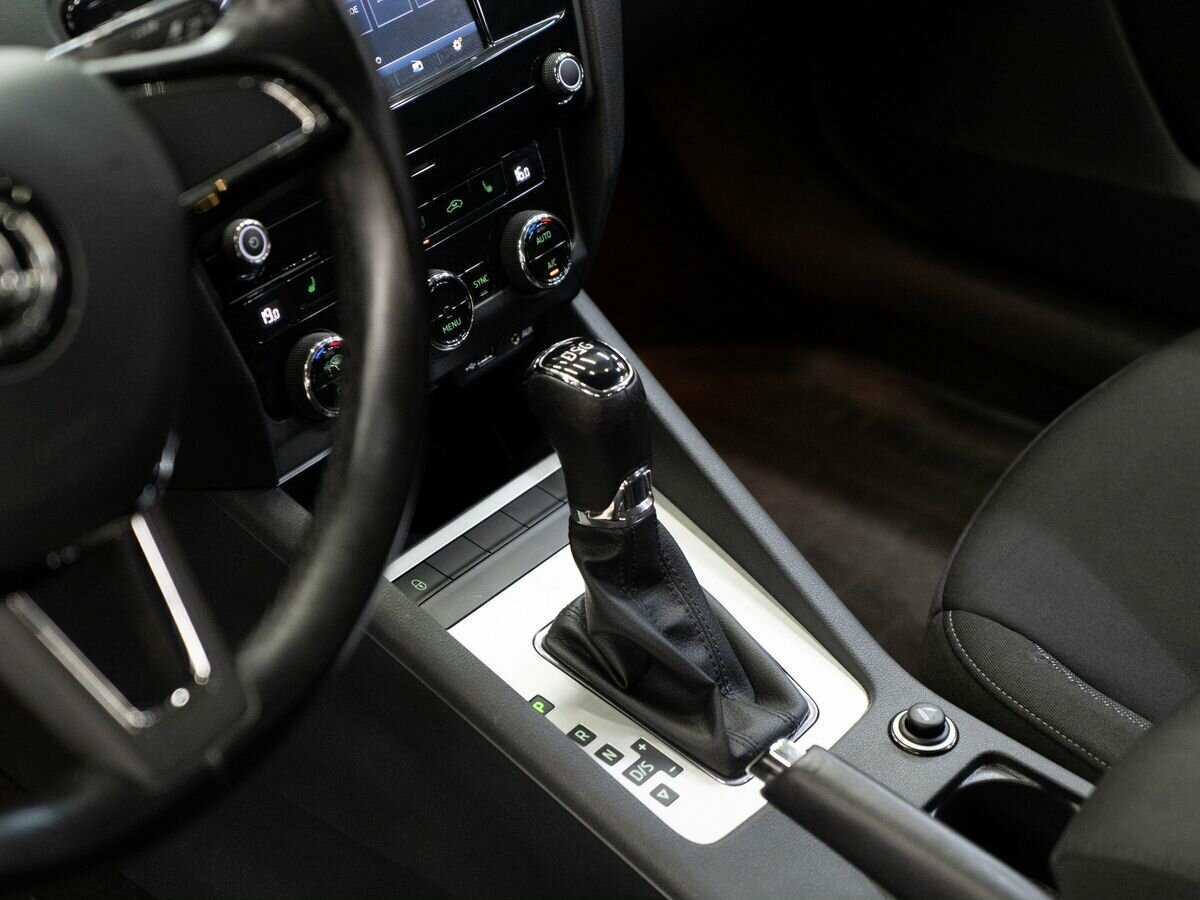 Купить Skoda Octavia, 2017, 119 300 км.. Фото: #10