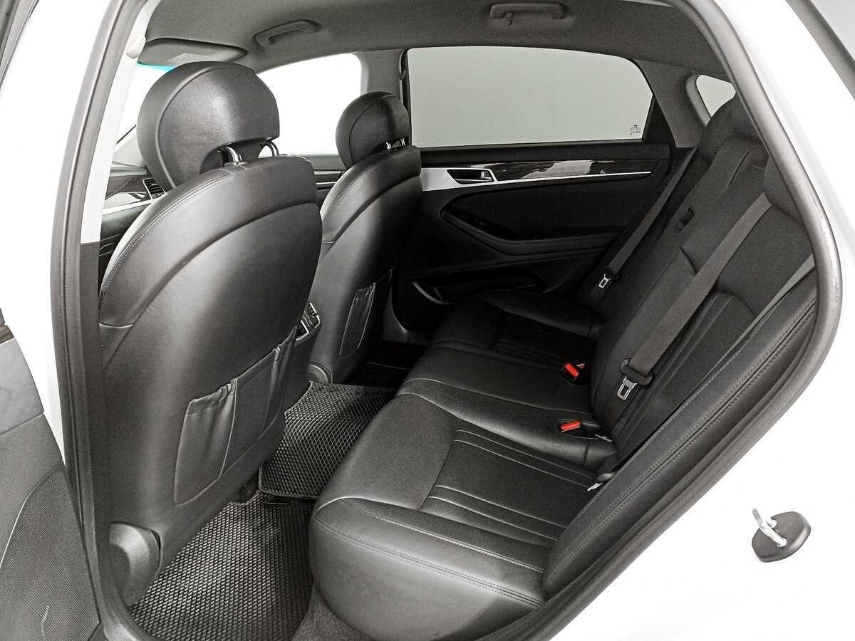 Купить Hyundai Genesis, 2016, 137 465 км.. Фото: #9