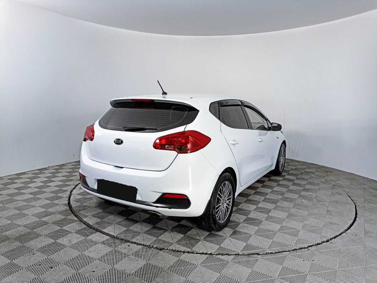 Купить Kia Ceed, 2014, 123 171 км.. Фото: #4