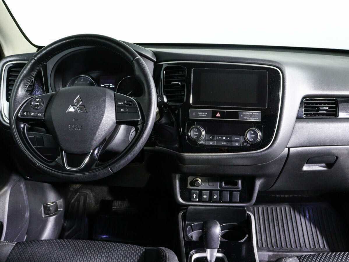 Купить Mitsubishi Outlander, 2019, 49 800 км.. Фото: #11